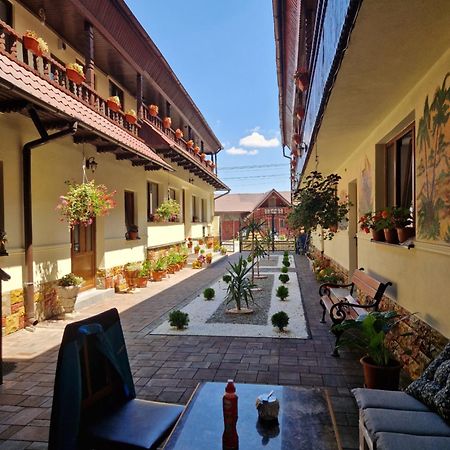 Casa Luca Hotel Sîmbăta de Sus Buitenkant foto